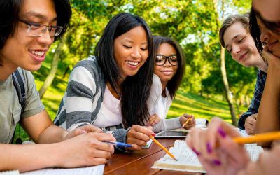 Team Bonding Activities for College Students in Hamilton